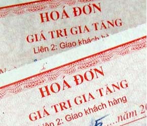 Hóa đơn mua hàng của công ty có dấu đóng ở vị trí địa chỉ sai được sửa lại có hợp lệ không?